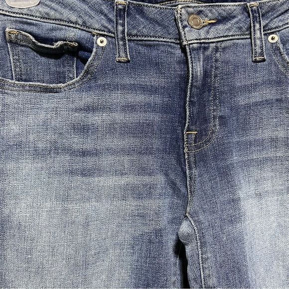 Lucky Brand Women’s Lolita Low‎ Rise Crop Jeans Five Pocket Style Blue Size 6/28 - Picture 3 of 7